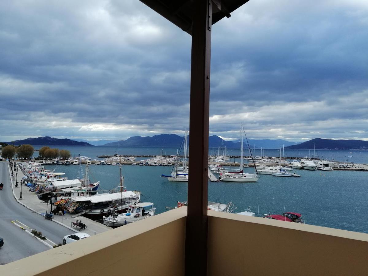 Aegina Port Apt 2-Διαμέρισμα Στο Λιμάνι Της Αίγινας 2 Екстер'єр фото