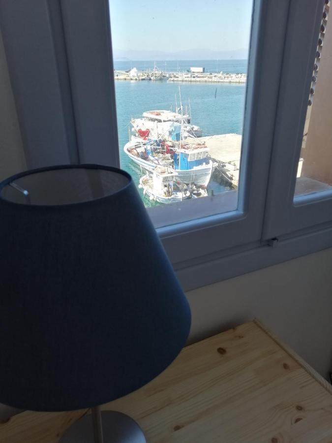 Aegina Port Apt 2-Διαμέρισμα Στο Λιμάνι Της Αίγινας 2 Екстер'єр фото