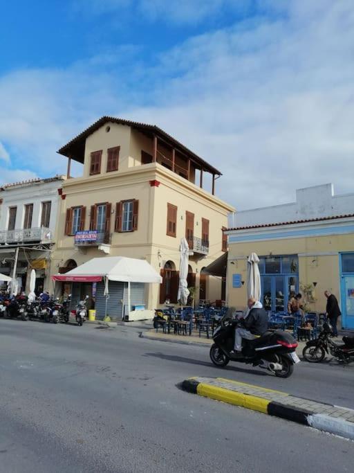 Aegina Port Apt 2-Διαμέρισμα Στο Λιμάνι Της Αίγινας 2 Екстер'єр фото