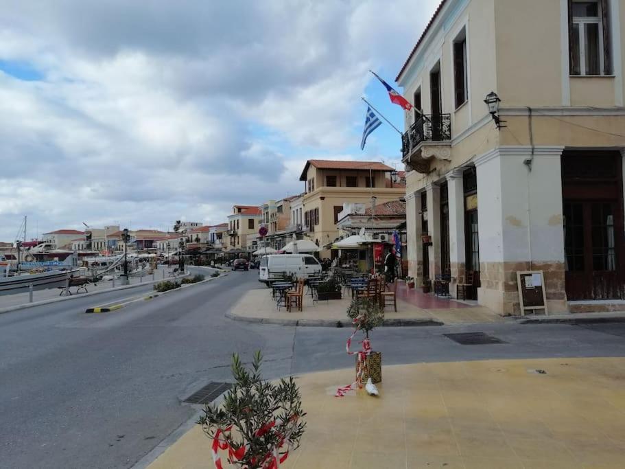 Aegina Port Apt 2-Διαμέρισμα Στο Λιμάνι Της Αίγινας 2 Екстер'єр фото